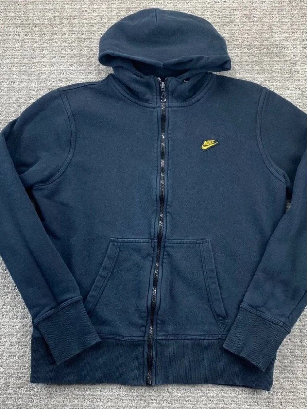 Nike Sweater Women Medium M Black Hoodie Embroidered Spell Out Logo